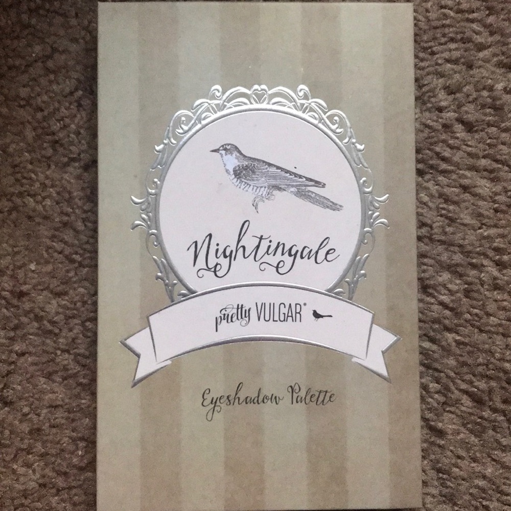 Pretty vulgar nightingale eyeshadow palette